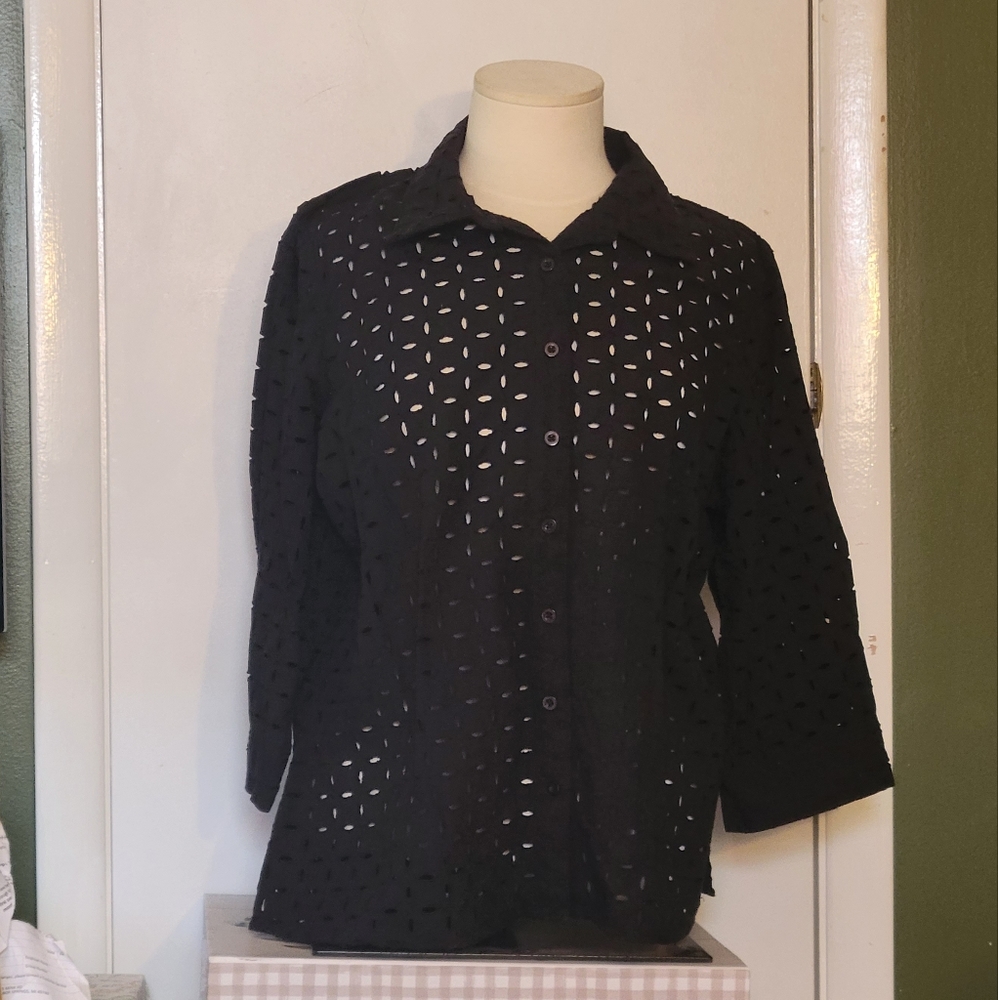 🫖2/$20 Denim & Company Black Button Down Shirt